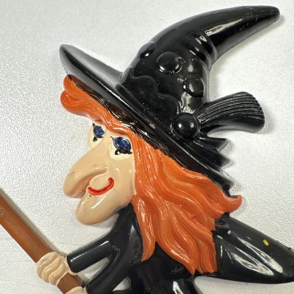 Vintage Halloween Witch‎ on broom  Plastic Cake Topper